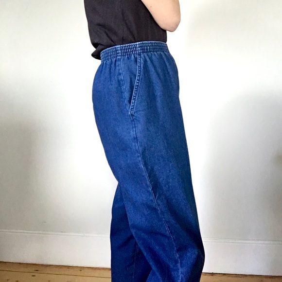 Vintage Chic denim trousers - Picture 8 of 16